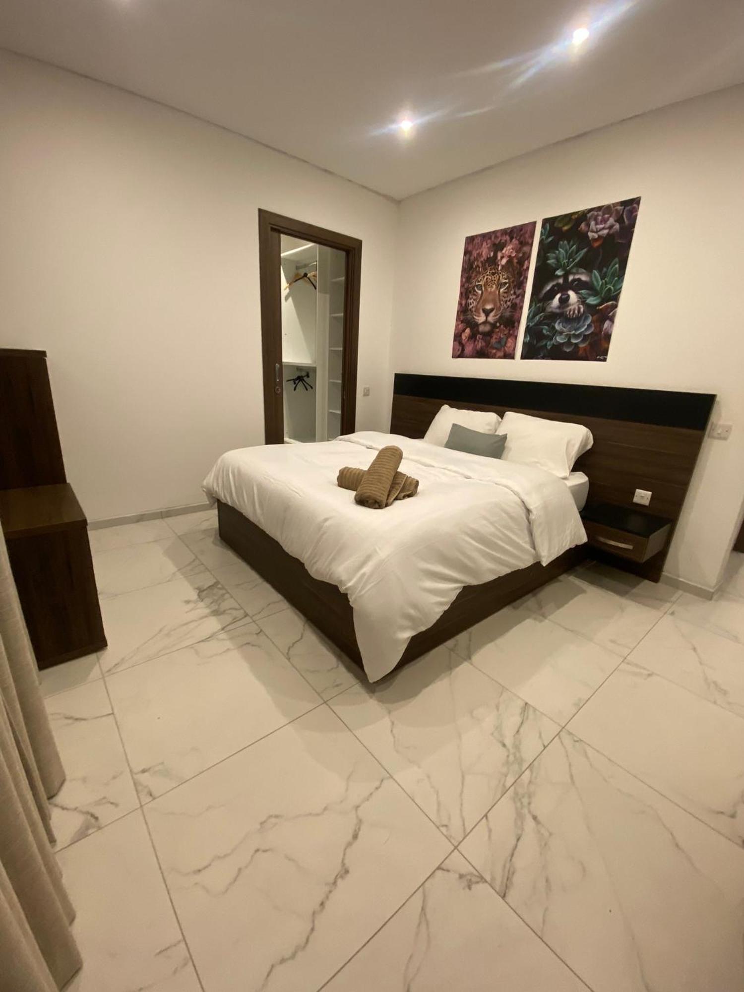 Designer 3 Bedroom And 3 Bathroom Apartment In Swatar Биркиркара Экстерьер фото